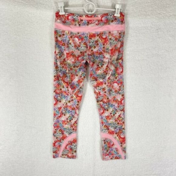 Lululemon Leggings Size 4 Pink Flowabunga Run Inspire Floral Print Cropped - Picture 3 of 10